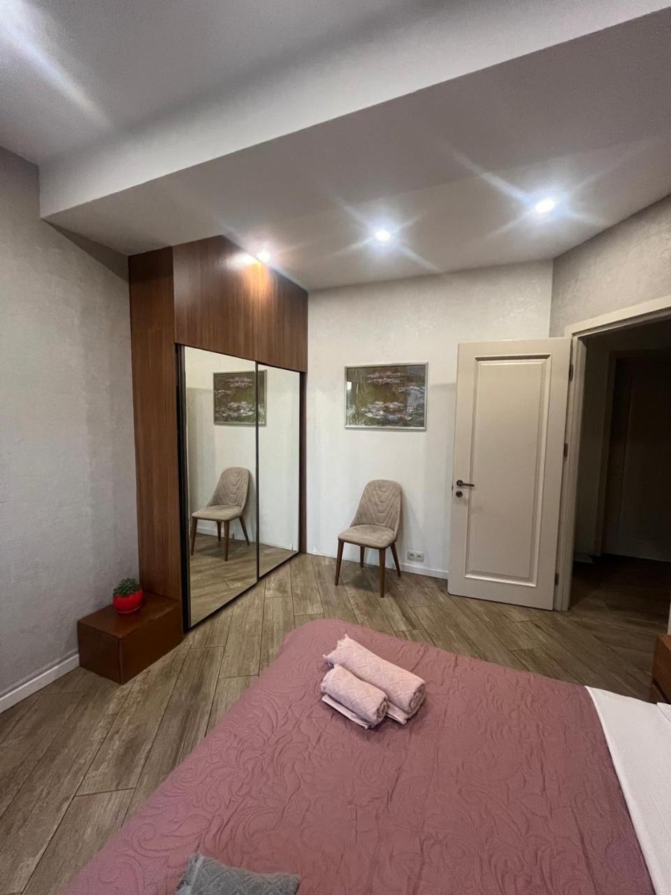 Panorama Khiliani Daire Tiflis Dış mekan fotoğraf